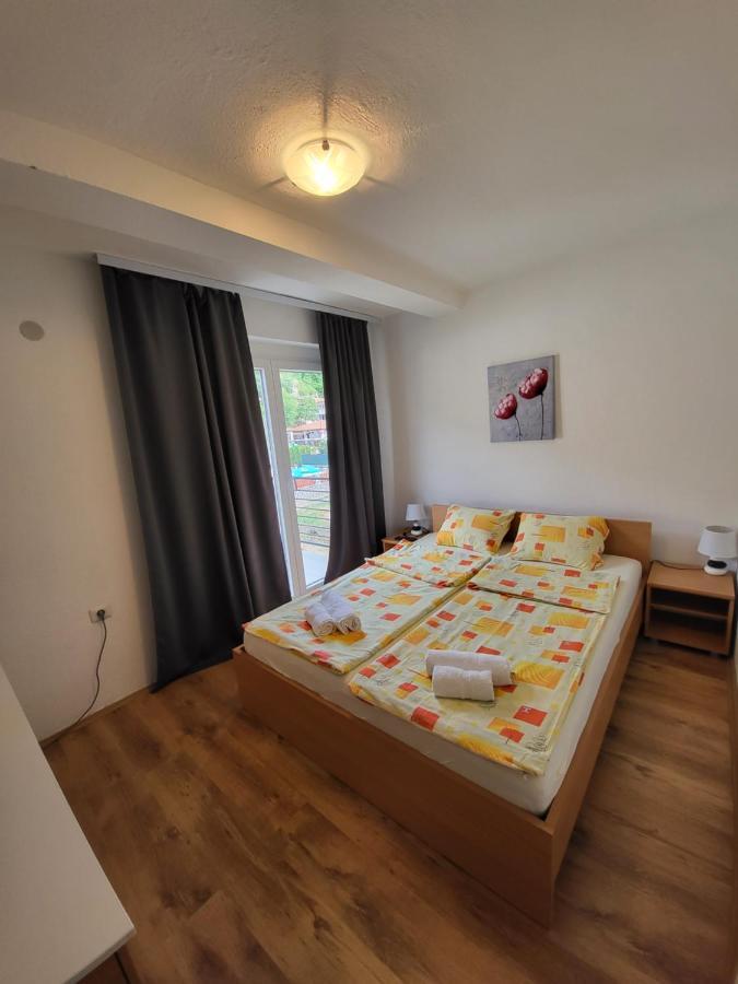 Villa Pegasus Pestani Ohrid Buitenkant foto