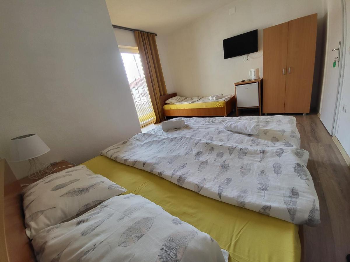 Villa Pegasus Pestani Ohrid Buitenkant foto