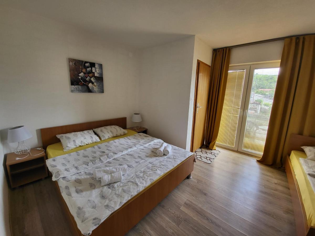 Villa Pegasus Pestani Ohrid Buitenkant foto